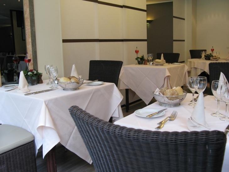 Hotel Best Western County House Saint-Gilles Ngoại thất bức ảnh