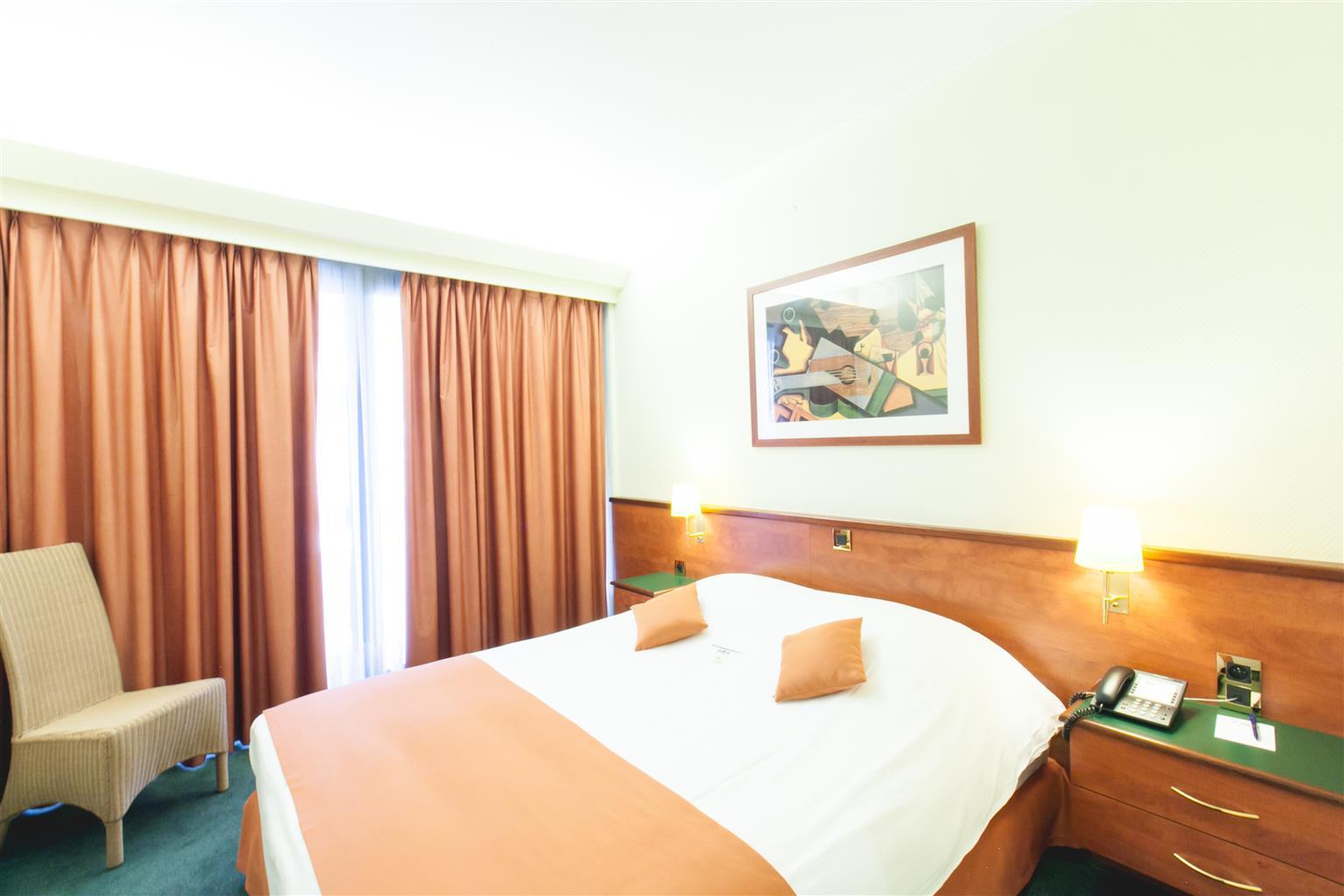 Hotel Best Western County House Saint-Gilles Ngoại thất bức ảnh
