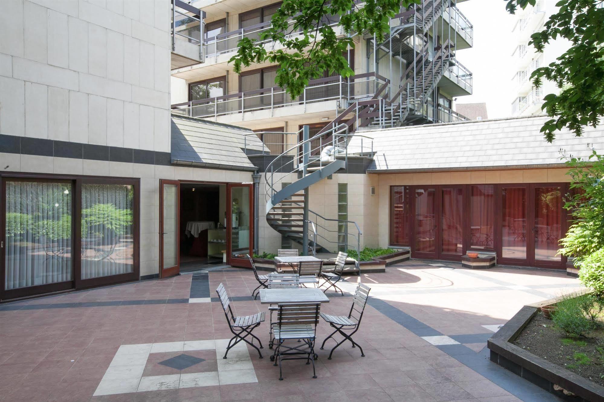 Hotel Best Western County House Saint-Gilles Ngoại thất bức ảnh