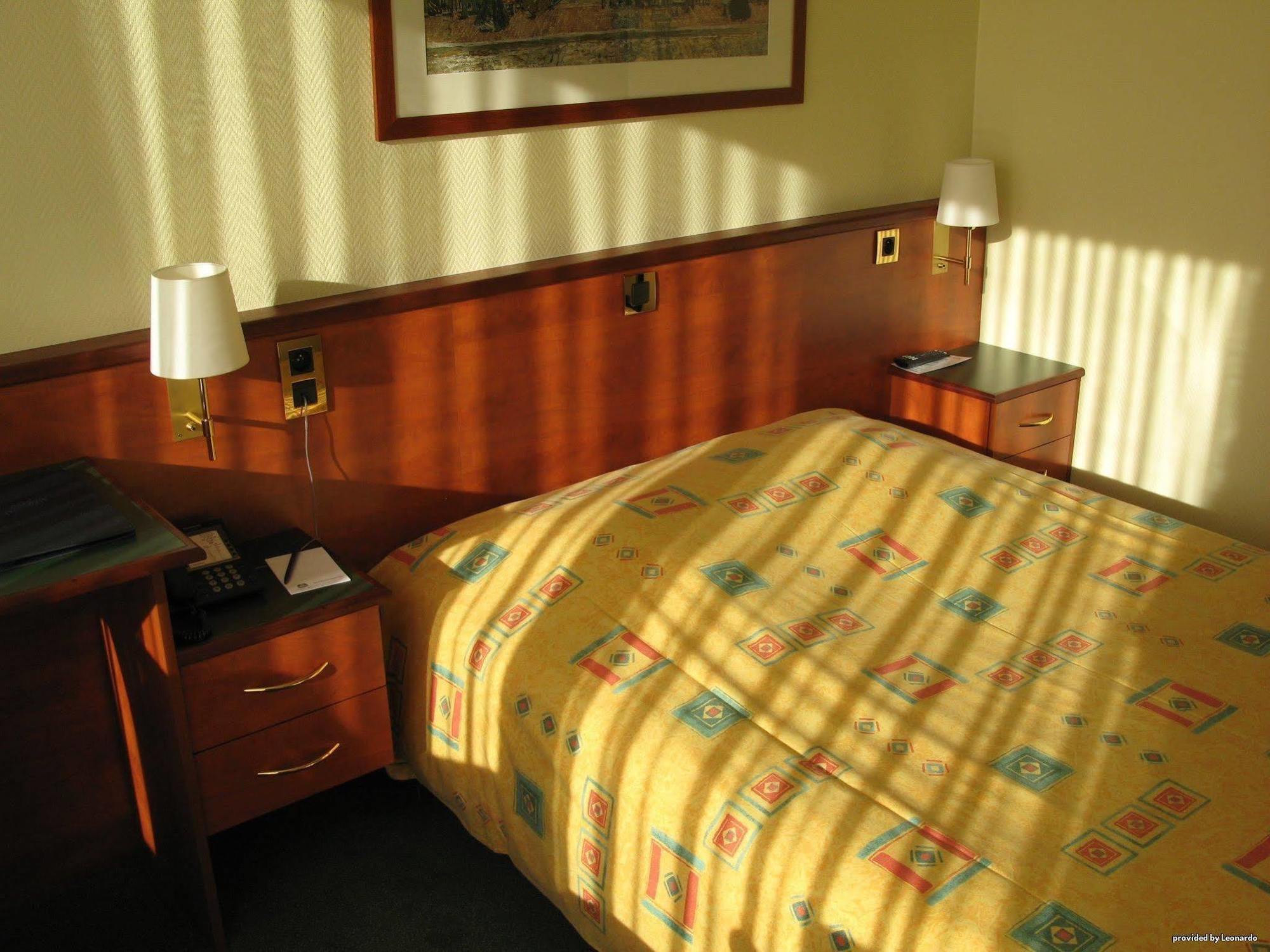 Hotel Best Western County House Saint-Gilles Ngoại thất bức ảnh