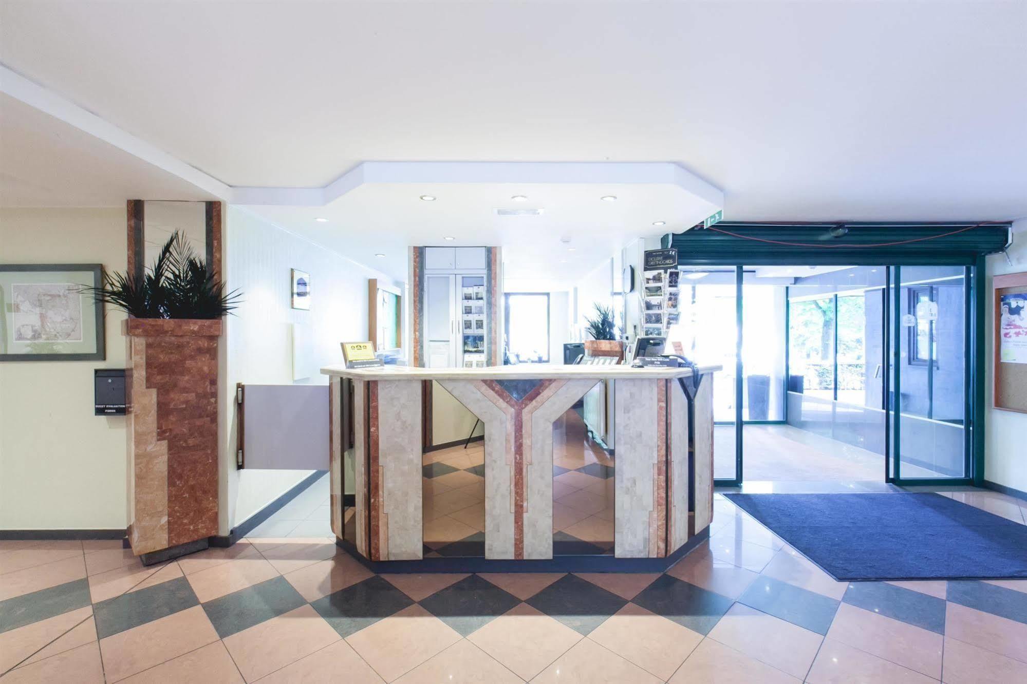 Hotel Best Western County House Saint-Gilles Ngoại thất bức ảnh