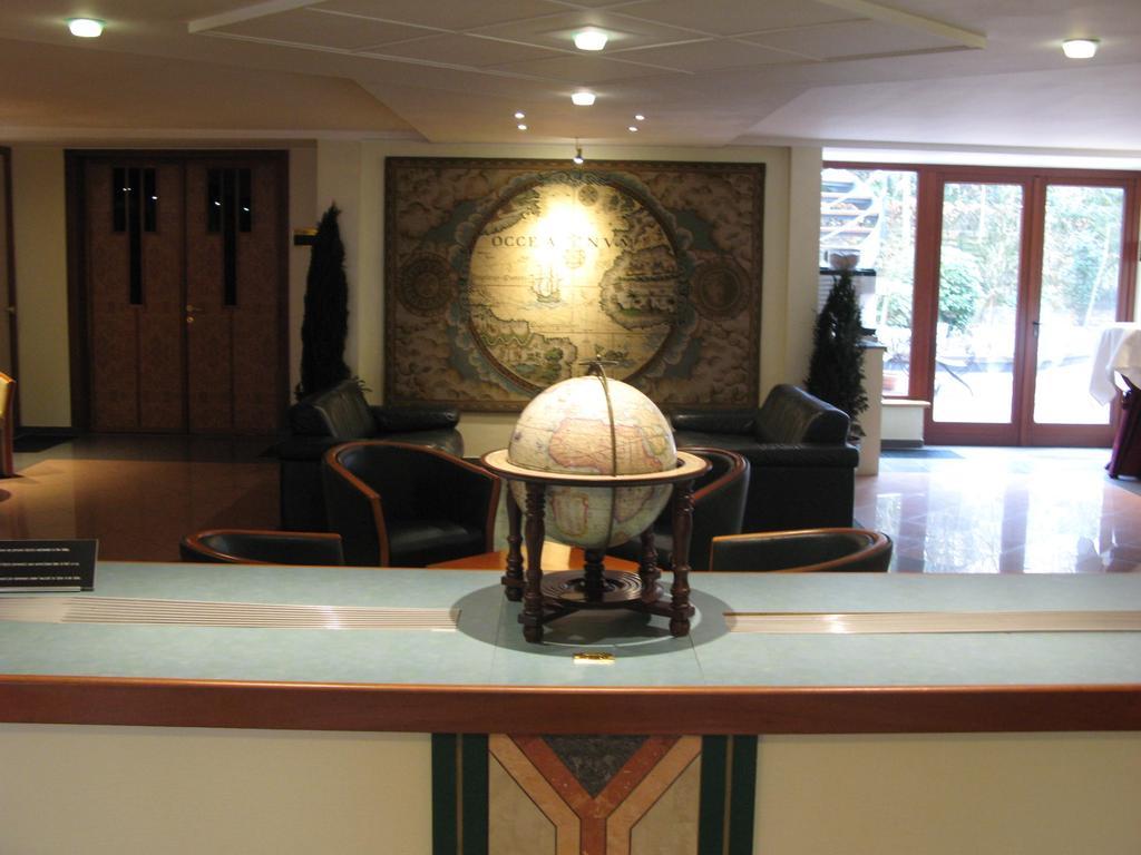 Hotel Best Western County House Saint-Gilles Ngoại thất bức ảnh